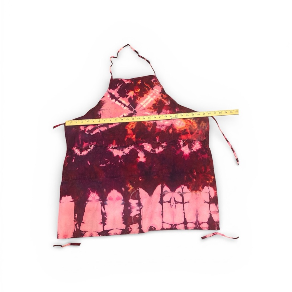 Vibrant Tie-Dye Apron in Pink and Red - Picture 4 of 4